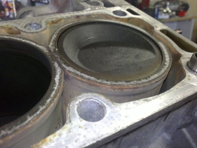 Montage pistons Mi16 dans un XU9JAZ - Page 2 21583510