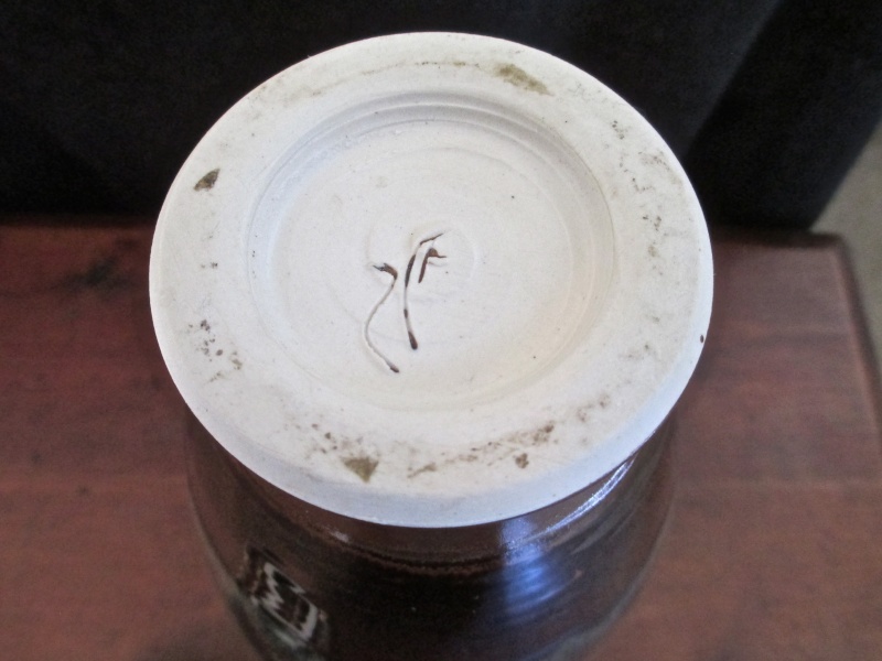 Please help me id this beautiful urn/lidded pot Img_2814