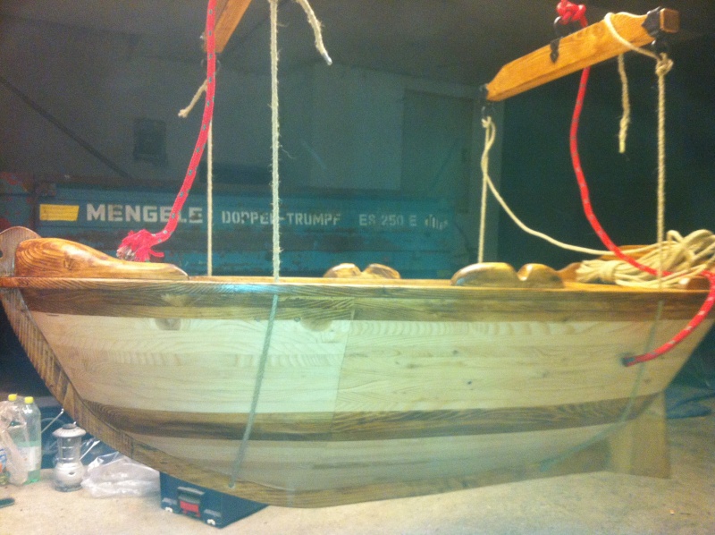 Ein Boot als Babywiege  16610