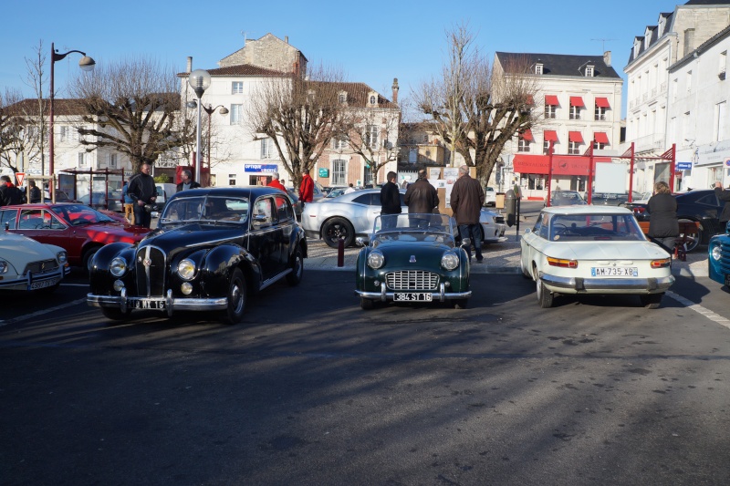   12/01/2014 - Rendez-vous Mensuel Rendez-vous tous les 2 éme Dimanche de chaque mois place du chateau à Jarnac  de 9H30 à 12h30 Dsc00010