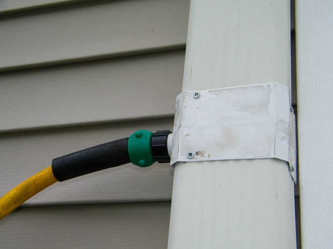 Pix of deck railing window boxes & water diverters for gutters Rain_d11