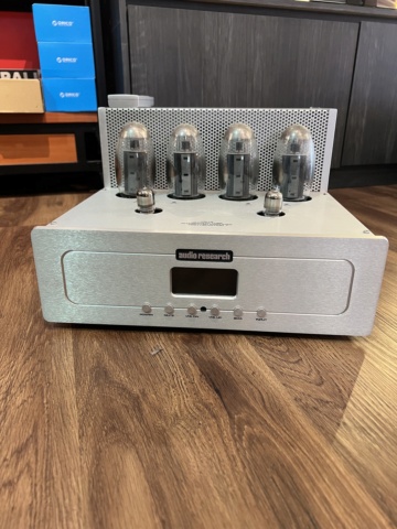 Audio Research VSI75 Amplifier (Used) Img_3534