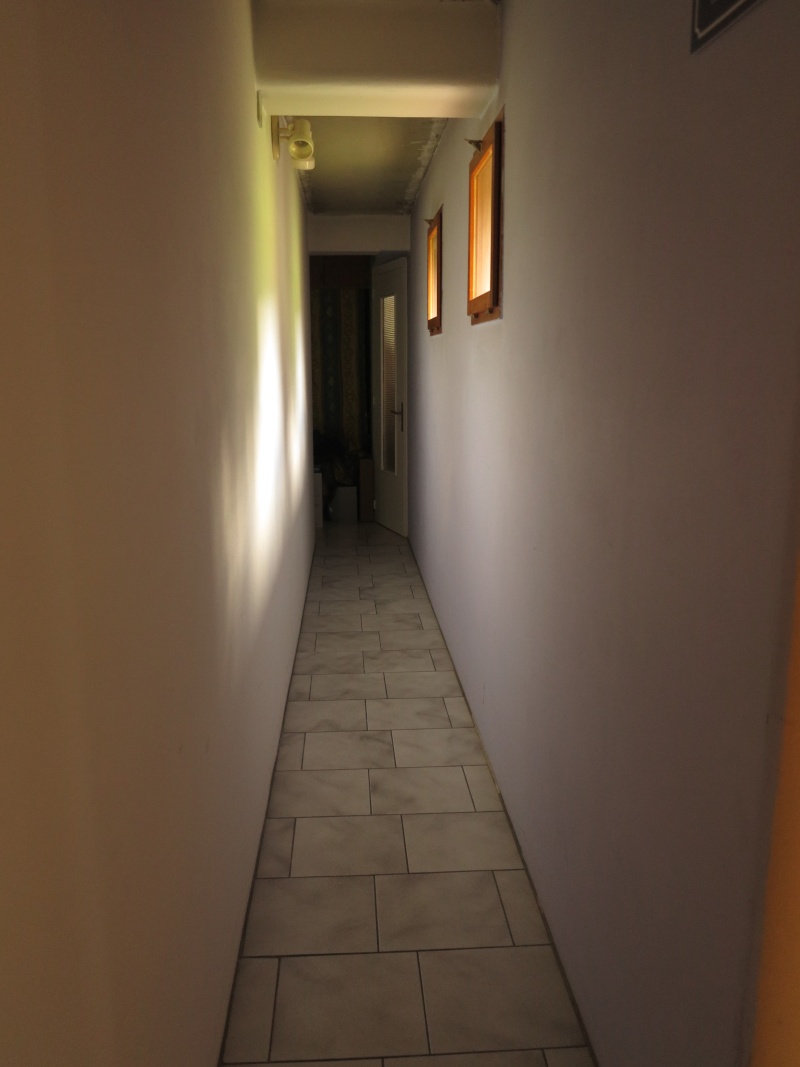 projets de placard et decoration longs couloirs étroits Couloi10
