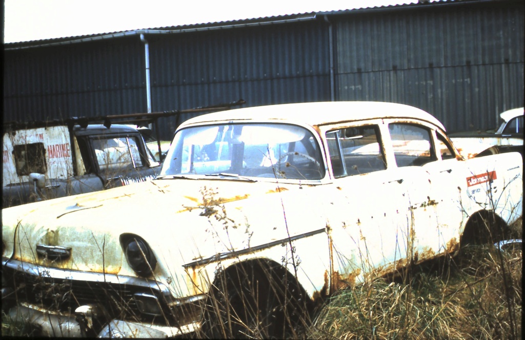 One fifty sedan 4 doors 1956 Souven12