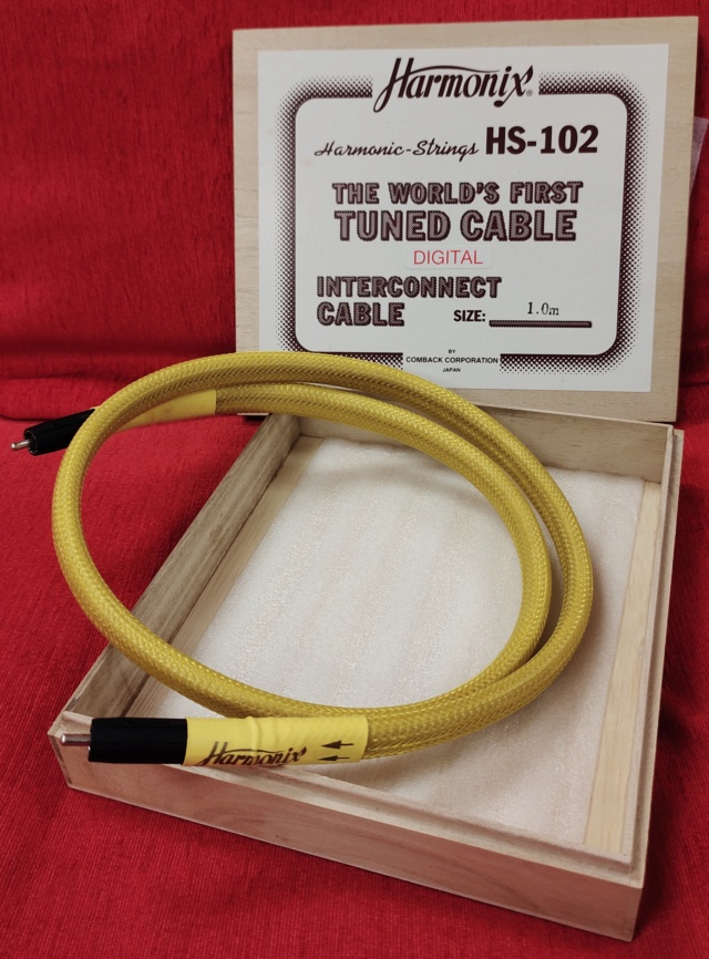 Harmonix HS-102 1.0m digital coaxial cable (used) Img_2105
