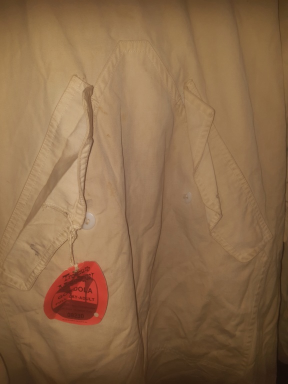 Reversible snow / ski parka identification 20200211