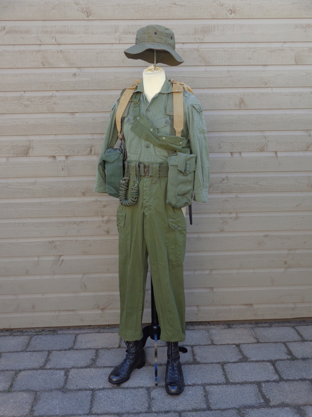 Australian Vietnam War loadout Austra12