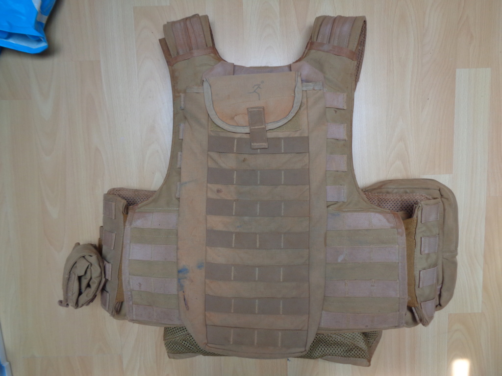 Dutch uniform and body armor as used in Mali, Fibrotex Fightex and Profile Equipment Moral SF, and more related gear (Profile, Diamondback) Dsc00040