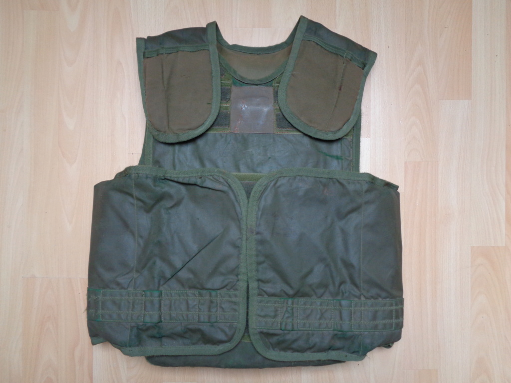 British (German contract) Bristol body armor (refpics wanted) Dsc00247