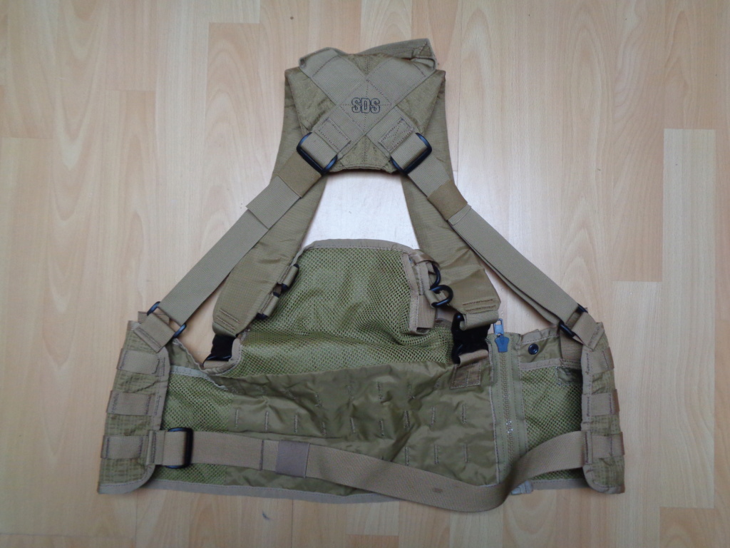 Dutch uniform and body armor as used in Mali, Fibrotex Fightex and Profile Equipment Moral SF, and more related gear (Profile, Diamondback) Dsc01221