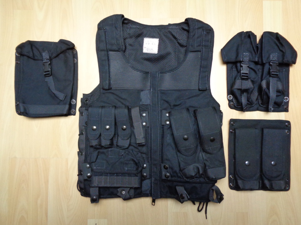 Dutch KCT and BBE CT vests (And possibly later also the KMAR type) Dsc02834