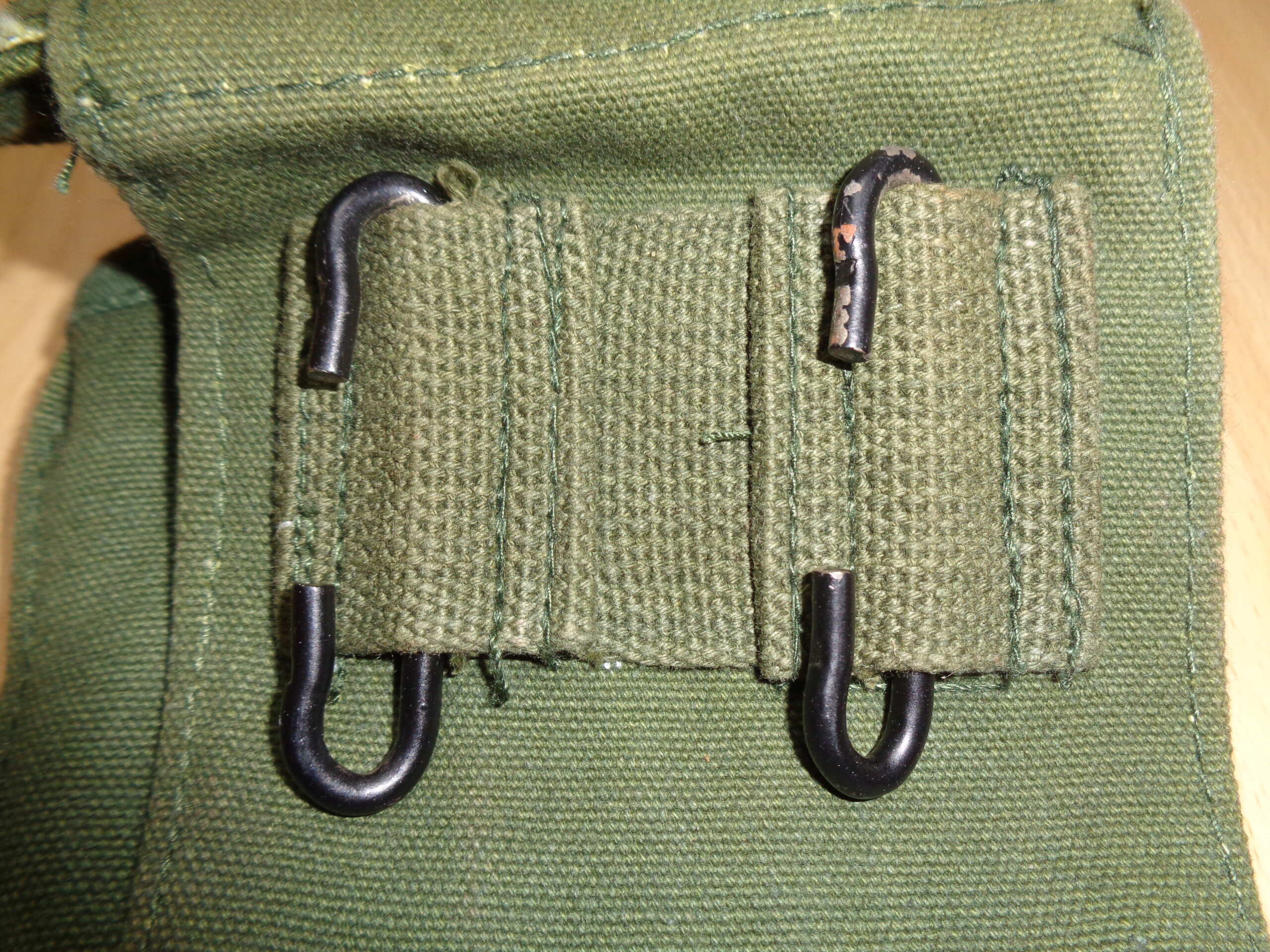 Iraqi (?) P58 canteen pouch Dsc03314