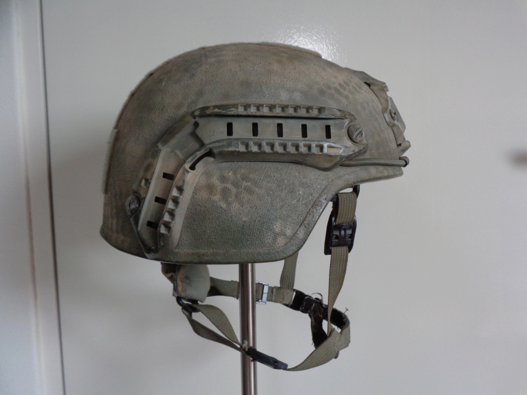 Dutch uniform and body armor as used in Mali, Fibrotex Fightex and Profile Equipment Moral SF, and more related gear (Profile, Diamondback) Dsc04523
