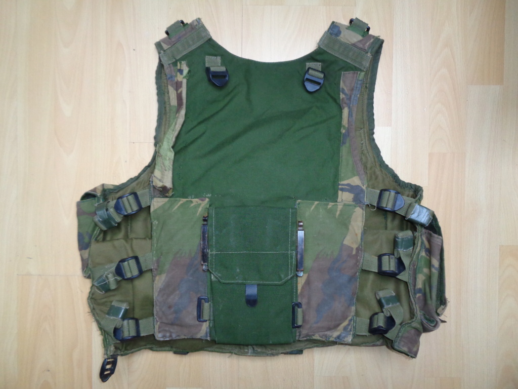 A really funky Dutch used vest of Israeli origin Dsc06249