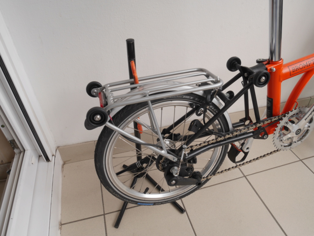 Comment transformer son brompton en vélo d'appartement ? P1050010