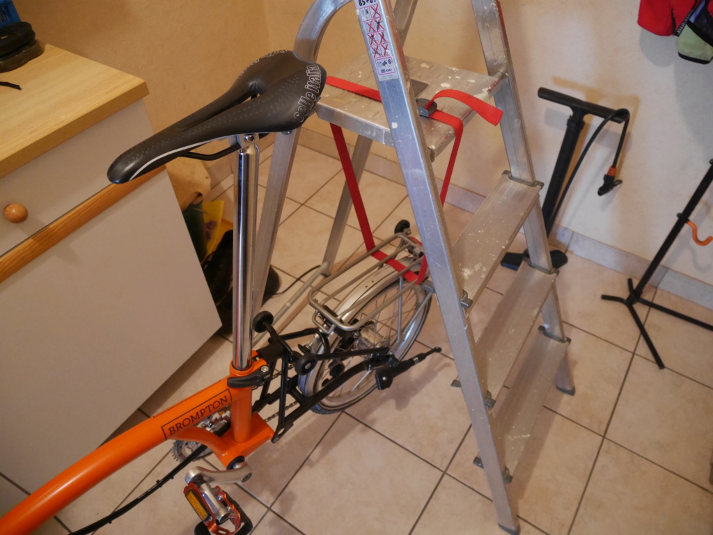 Comment transformer son brompton en vélo d'appartement ? P1050011