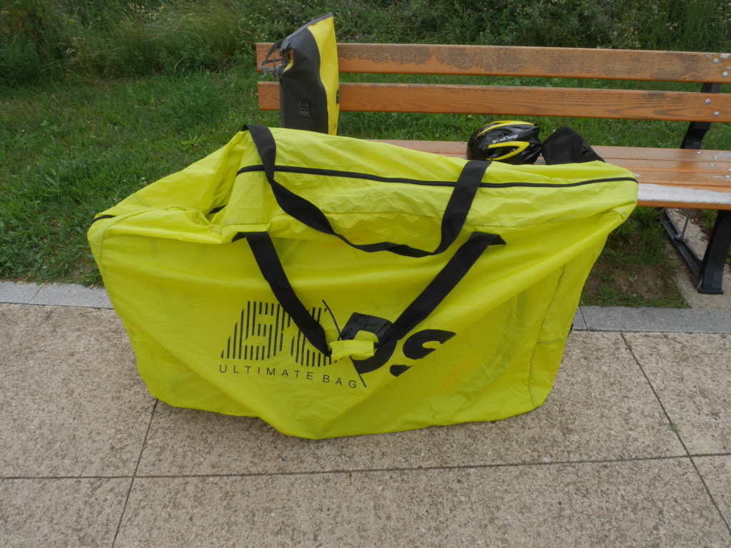 Vendu] Housse de transport Buds Train bag light - Forum-velo-pliant - La  communauté des utilisateurs de vélos pliants