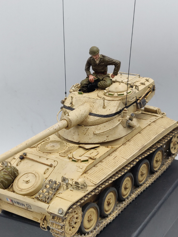 AMX 13/75 opération Mousquetaire Suez 1956 Takom 1/35 + Diorama - Page 4 Img_4079