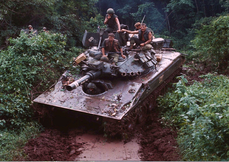 Char M551 Sheridan - Dio Vietnam 1969 [Tamiya 1/35°] de THIMARIE - Page 2 Sherid10