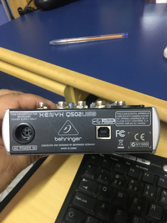 Mesa de som Xenix Q502 USB Img_7116
