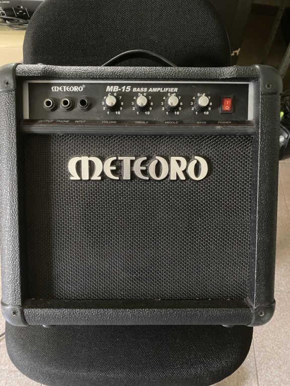 Amplificador Meteoro MB15 Meteor16