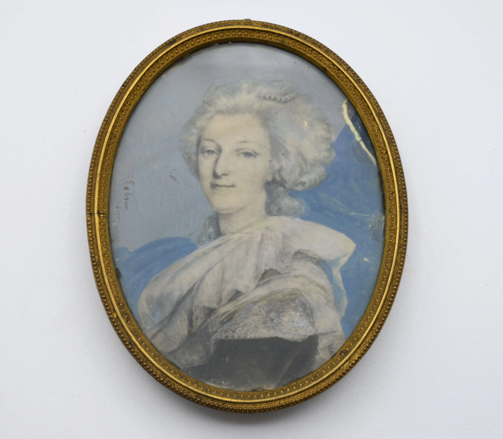 Collection : miniatures de Marie Antoinette et de ses proches - Page 18 Tzolzo29