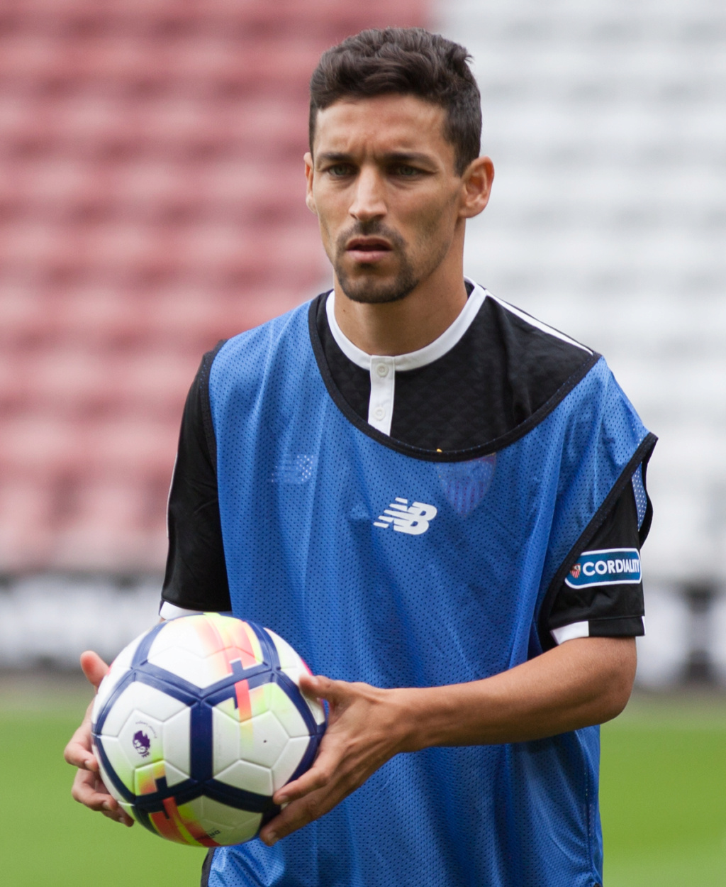 Jesús Navas - ¿Cuánto mide? | Estatura real 
