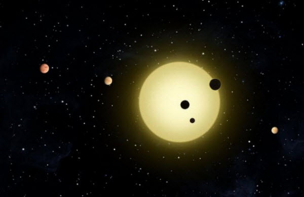 Phénomènes spatiaux mystérieux dans le système solaire 1-----38