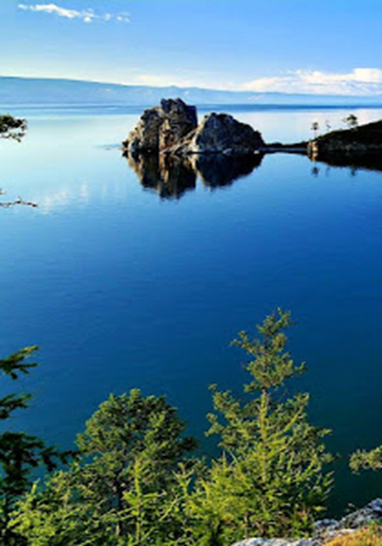 Les 5 lacs les plus grands et les plus profonds du monde 1----212