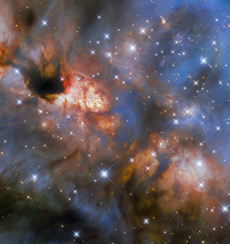 IRAS 16562-3959 dans la constellation du Scorpion 1----378