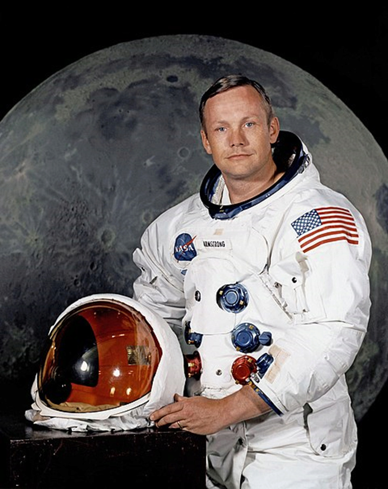 The most famous astronauts who walked on the moon 1----431