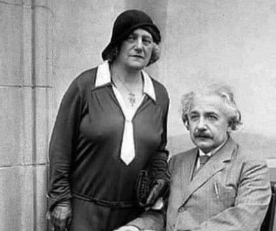  صورة اينشتاين مع زوجته mileva  1--1512