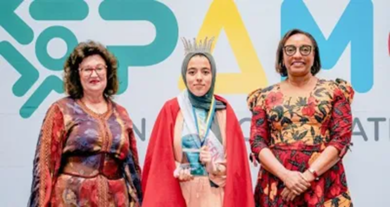 The Amazigh student Heba El Ferchioui was crowned Queen of the Throne of the African Mathematical Olympiad 1-1364