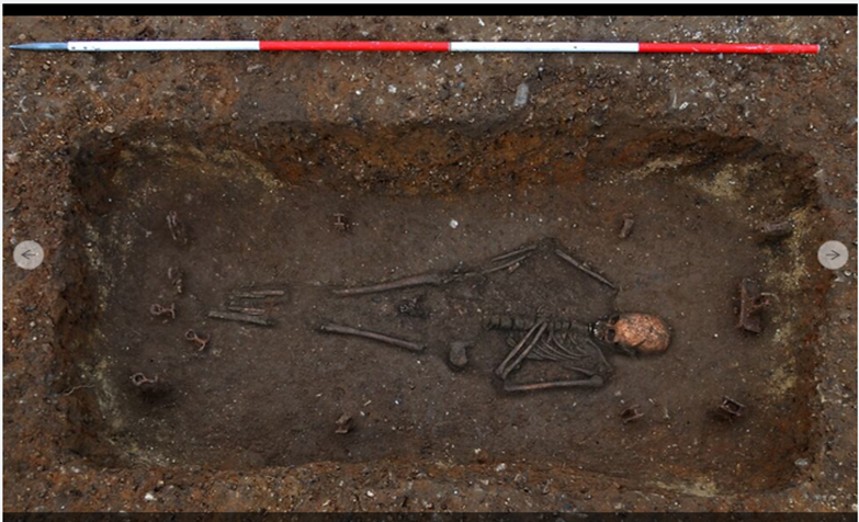 الكشف عن وجه فتاة توفيت منذ أكثر من 1300 عام 1-1599