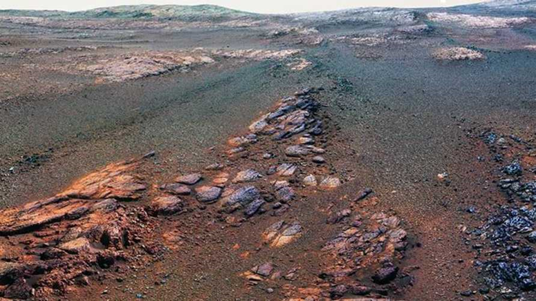 العلماء يقولون إن أنهارا عظيمة تدفقت مؤخرا في كوكب المريخ 1-1887