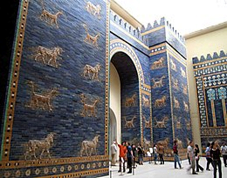 Ishtar Gate...the most beautiful monuments of Iraqi Babylon that were looted by Germany 1-493