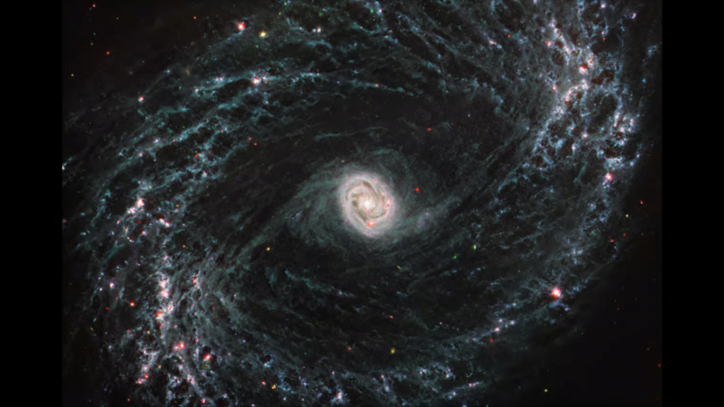 Le télescope James-Webb nous fait rêver avec ces images qui dissèquent des galaxies spirales proches 1-712