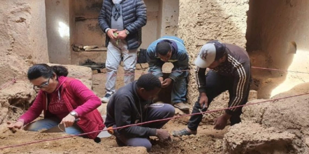 Des archéologues découvrent des artefacts juifs à Tata, au Maroc 1-730
