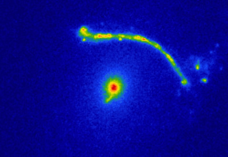 "Un monstre d'une masse de 32 milliards de fois le soleil"... un trou noir qui étonne les scientifiques 1-945