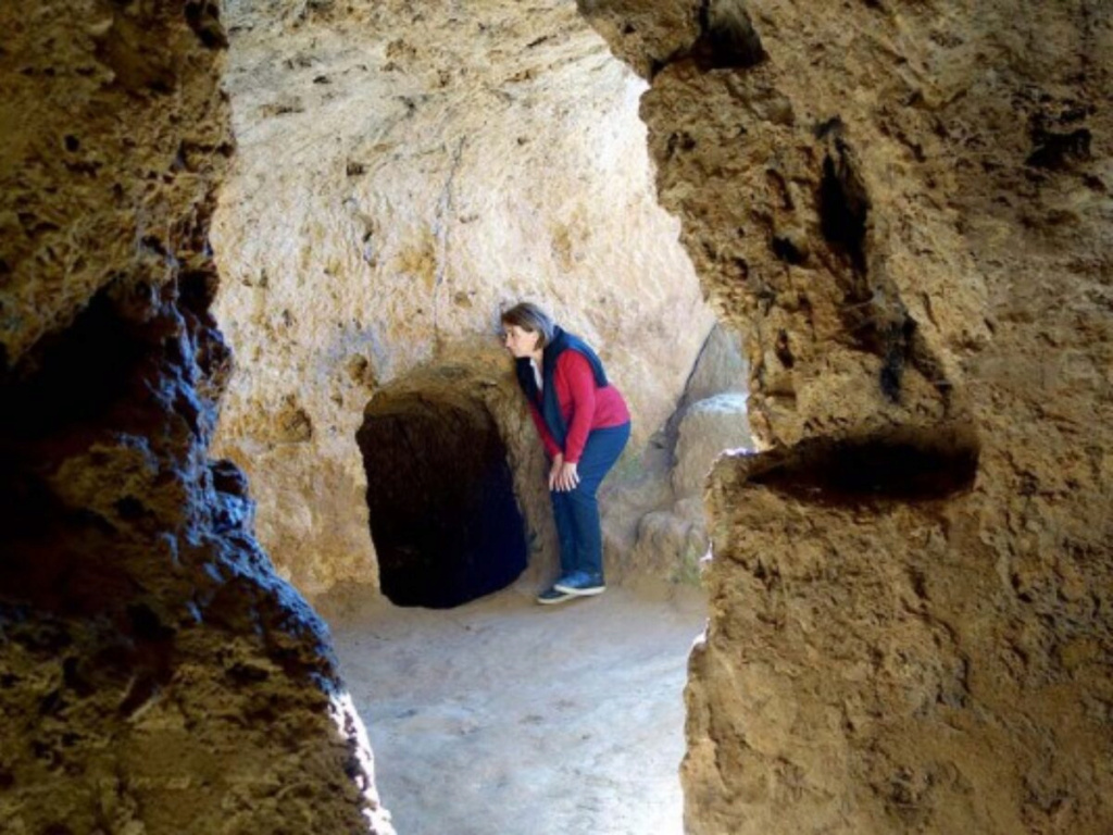 La grotte d’Ibn Khaldoun à Taoughazout comme vous ne l’avez jamais vu  1106