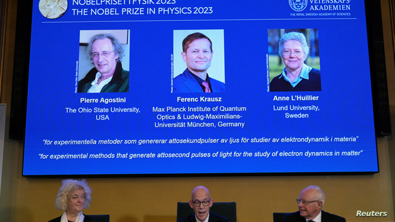 فوز ثلاثة علماء بنوبل للفيزياء 2023 12492