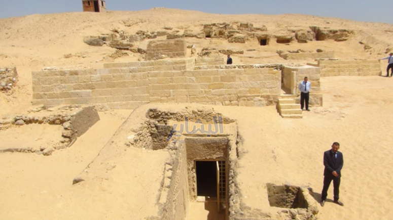 اكتشاف مقبرة الكاهن “حنوي- كا” و”نوي” أكبر قضاة الفراعنة بالأهرامات. 13-31