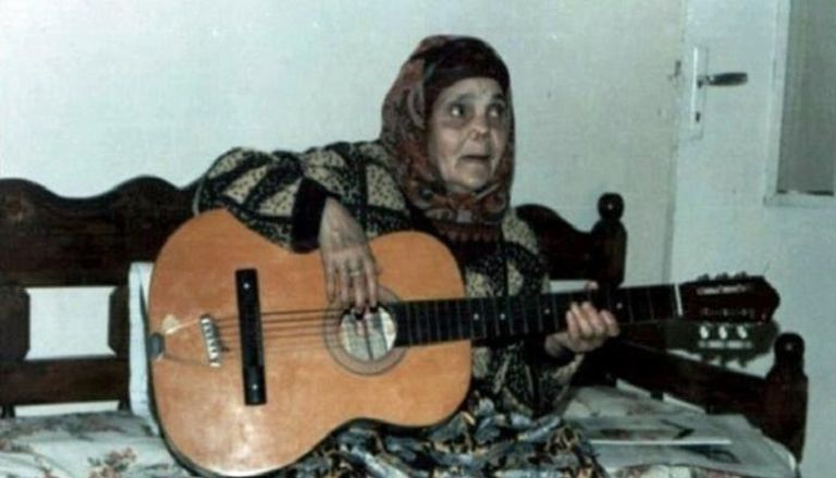  Baggar Hadda...la dame de la chanson bédouine algérienne décédée dans la pauvreté 14-151