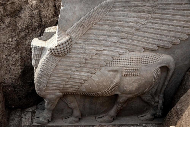 Une mission française annonce la découverte d'un taureau ailé vieux de 2 700 ans en Irak - Türkiye Monitoring 2-----58