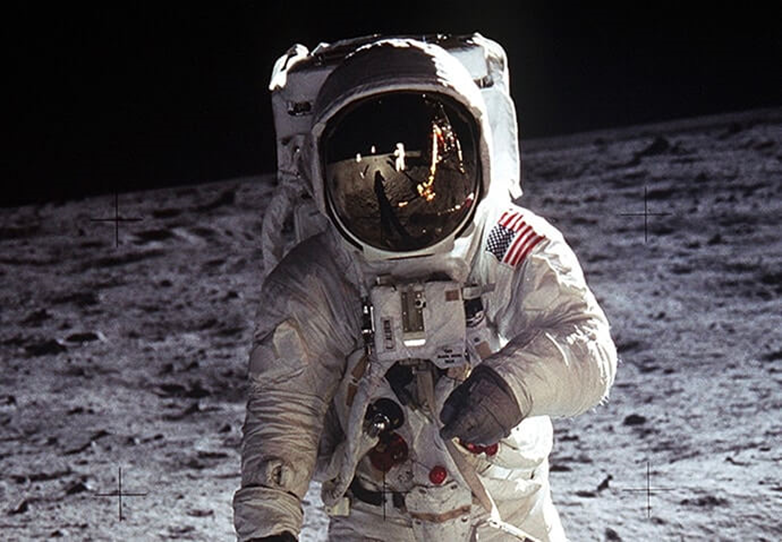 The most famous astronauts who walked on the moon 2--68