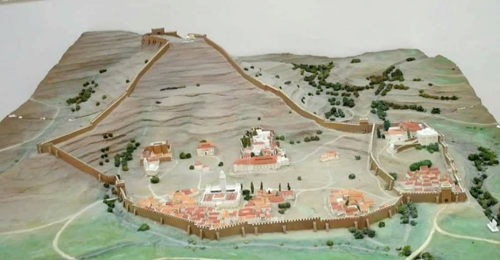 Ce que l'UNESCO a dit à propos du château de Beni Hammad : 2-230
