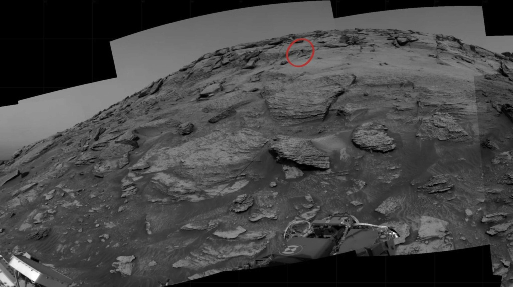  ?  Une image de la NASA montre-t-elle une « porte vers un autre monde » sur Mars 2399