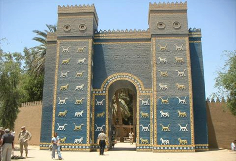 بوابة عشتار.. أجمل آثار بابل العراقية التي نهبتها ألمانيا 431