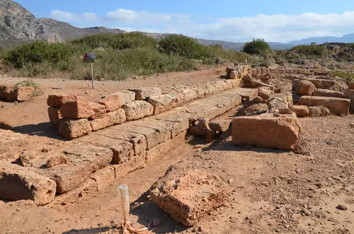 Exploring Western Crete's Archaeological Treasures 8010