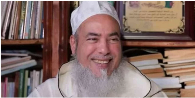 Algérie – L’exégète islamique, cheikh Chems-Eddine, révèle des détails sur sa vie privée en expliquant qu’il est marié à deux femmes dont il a eu plus d’une dizaine d’enfants. B19